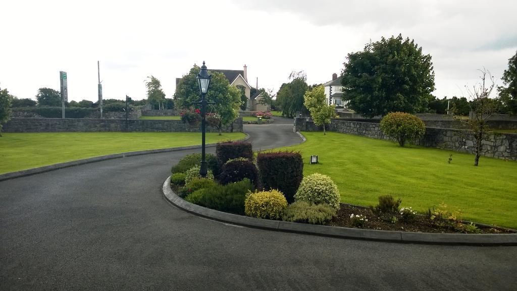 Doonard Manor B&B Craughwell Exterior photo